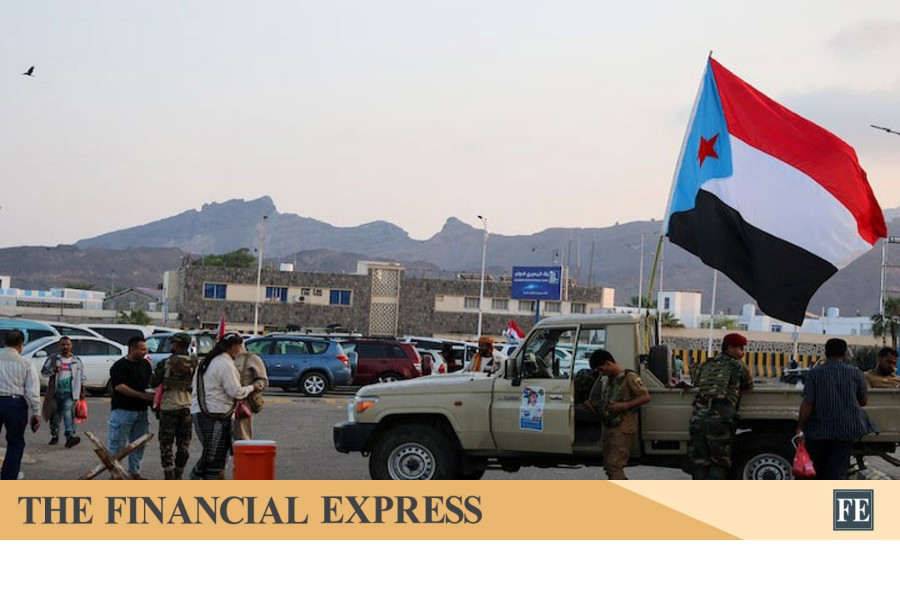 Yemen's Saudi-backed govt launches operation against UAE-backed separatists