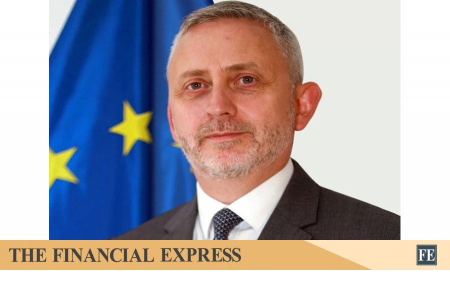 Attacks on Prothom Alo, The Daily Star an assault on media freedom: EU envoy