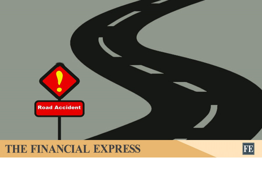 Van driver killed after being hit by truck in Dhaka’s Jurain