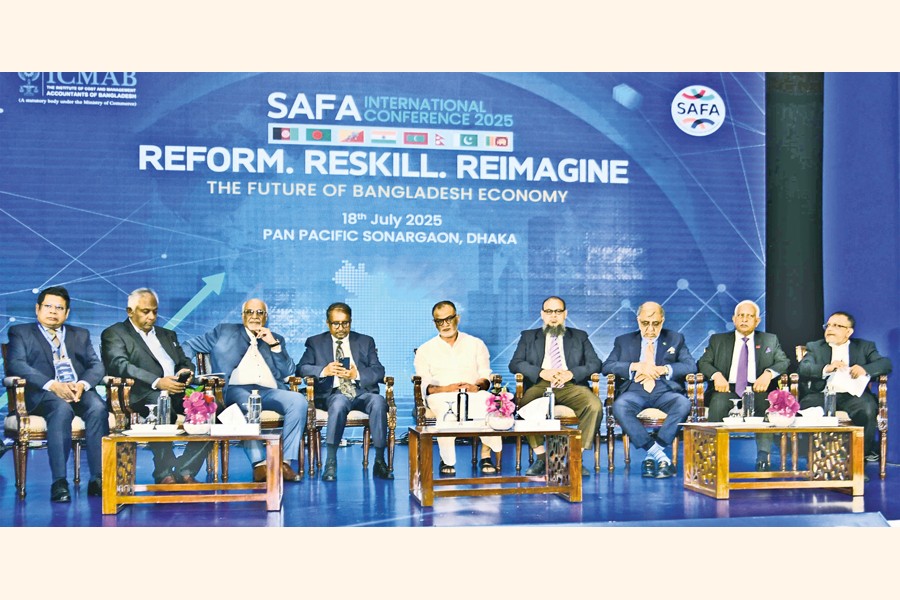Commerce Adviser SK Bashir Uddin attended the opening session of the SAFA International Conference at the Pan Pacific Sonargaon Hotel in the city as the chief guest on Friday.