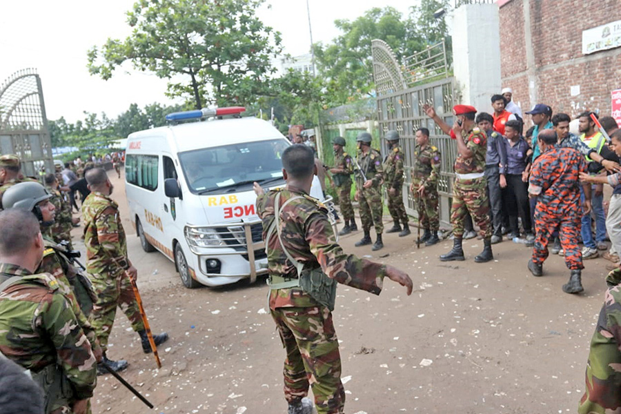 India offers medical support for Uttara crash victims