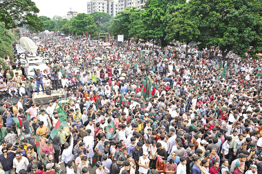 Thousands of people from different parts of the country gather in the capital's Manik Mia Avenue to attend the July Declaration unveiling programme on Tuesday. — FE Photo by K Asad-Uz-Zaman