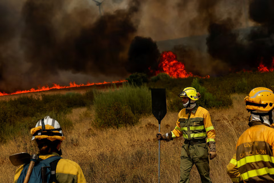 Spain arrests alleged arsonist linked to wildfire