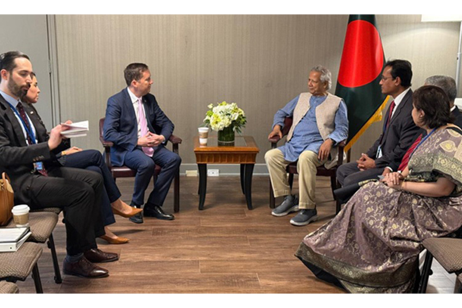 Chief Adviser Prof Muhammad Yunus meets US Special Envoy Sergio Gor, discussing elections, regional cooperation. Photo : CA's Fcebook