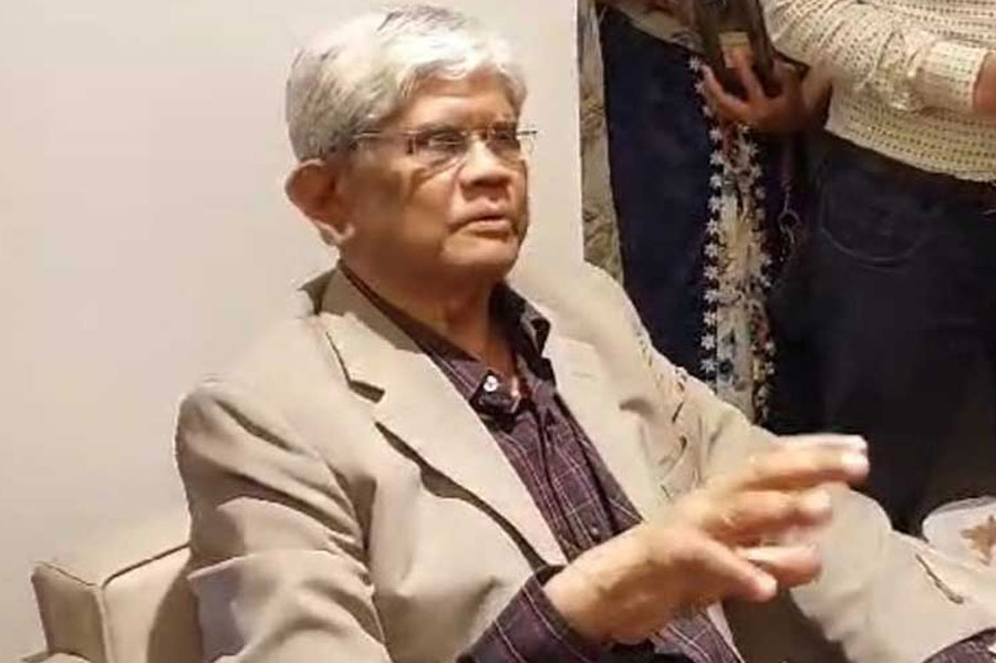 Difficult to find qualified bank MDs, says BB governor