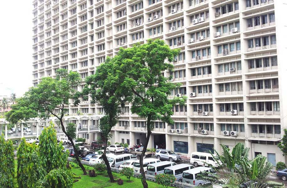 Ban on one-time plastic items at Secretariat starts today