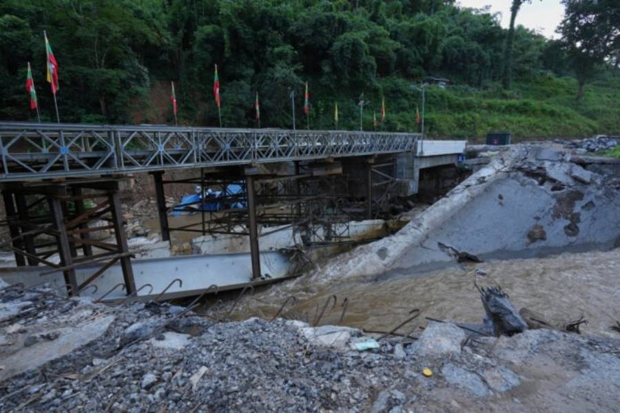 Myanmar town lies in ruins as military and militia clash for control