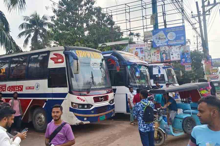 Transport workers call off strike in Mymensingh, four districts after talks