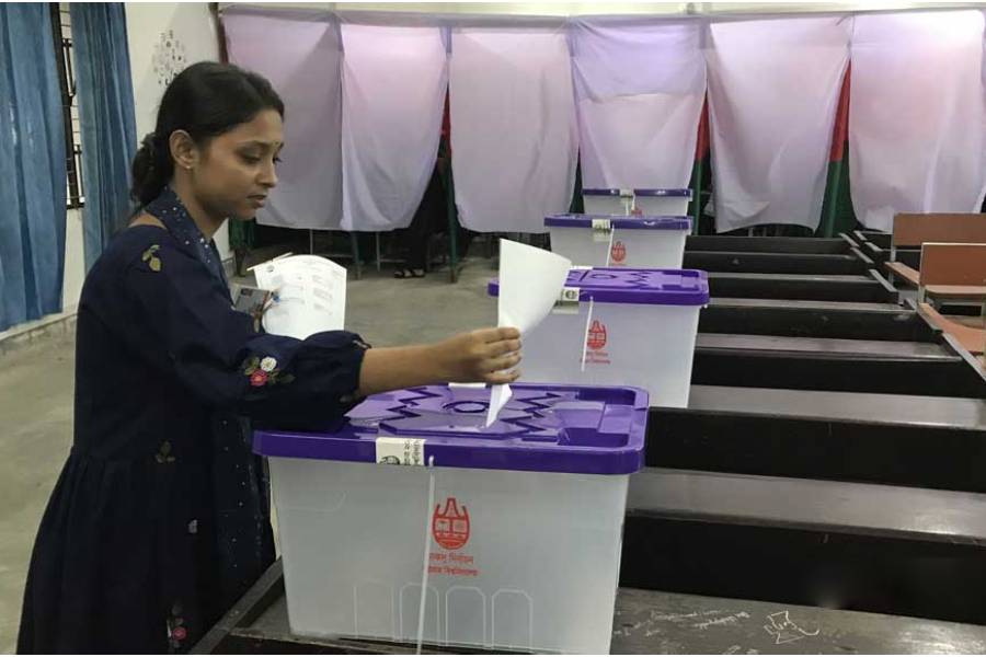CUCSU polls: Voters line up to cast ballots even after 4pm