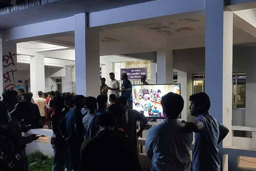 CUCSU polls: Chhatra Dal, Shibir face off near arts building over LED screen incident