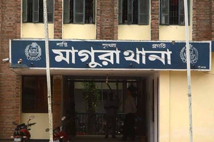 Man beaten to death with hammer during village arbitration meeting in Magura