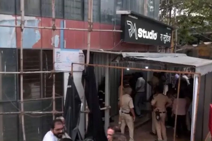 Mumbai police rescue 17 children taken hostage at acting school