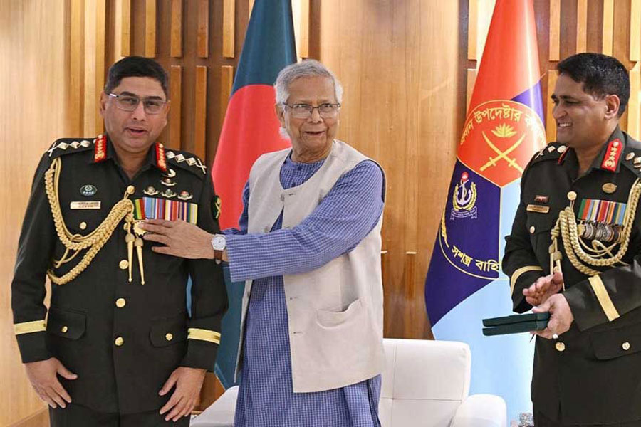 Chief of Army Staff Waker receives ‘Senabahini Padak’