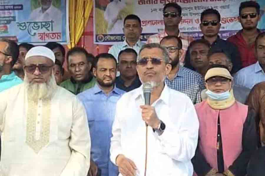 Ministers used to visit me in prison, ex-minister Babar says