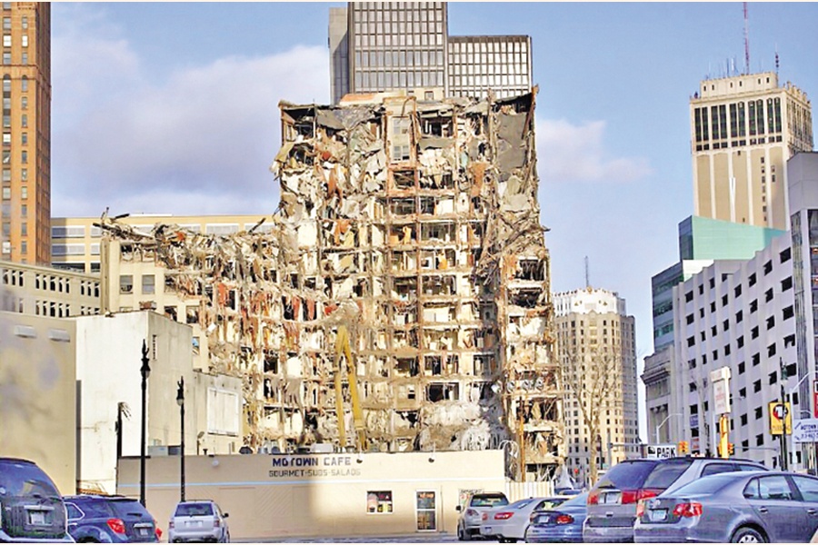 A photo of the damaged Lafayette building of the Detroit city in the USA has been posted on the social media as a piece of misinformation following last Friday's earthquake in Dhaka, just misleading the people.