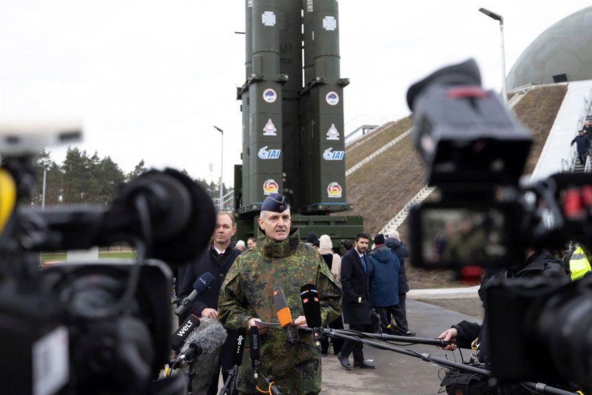 Chief of the German Air Force, Lieutenant General Holger Neumann, presents the initial capability of the "Arrow Weapon System for Germany" in Annaburg, Germany, Dec 3, 2025. REUTERS/Axel Schmidt
