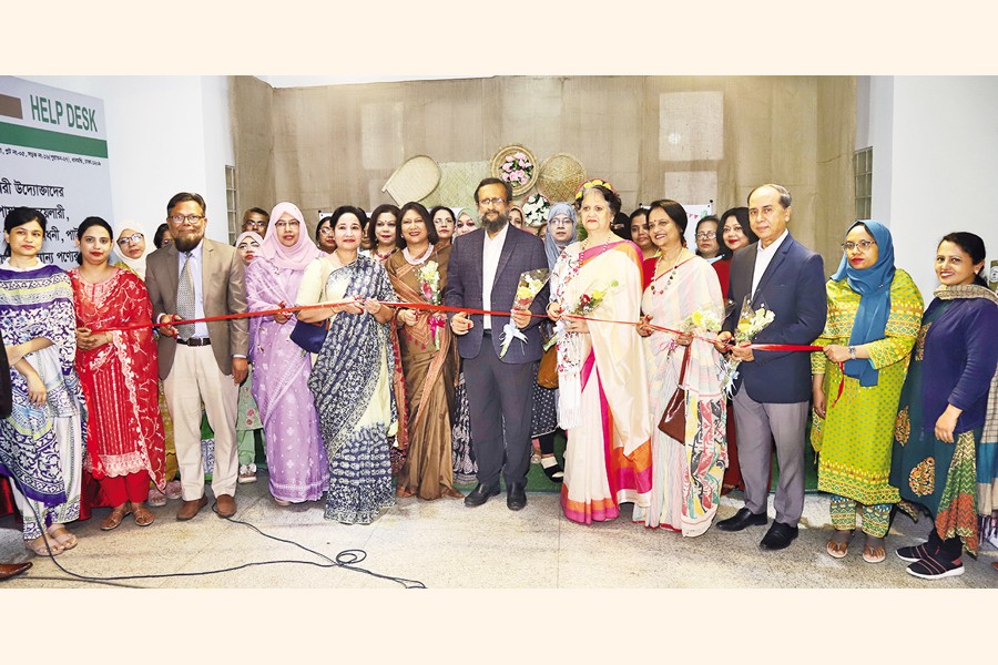 Mohammad Fazlul Kader, Managing Director of Palli Karma-Sahayak Foundation (PKSF) inaugurating the three-day (Dec 11-13) MIDAS SME Winter Fair 2025 at the MIDAS Centre on Dhanmondi Road 16 (Old 27) in the capital on Thursday. Among others, MIDAS Chairperson Parveen Mahmu FCA was also present on the occasion.
