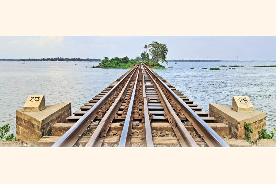 Rail tracks cut through the Chalan Beel, the country’s largest beel stretching across Pabna, Sirajganj, and Natore districts – FE Photo