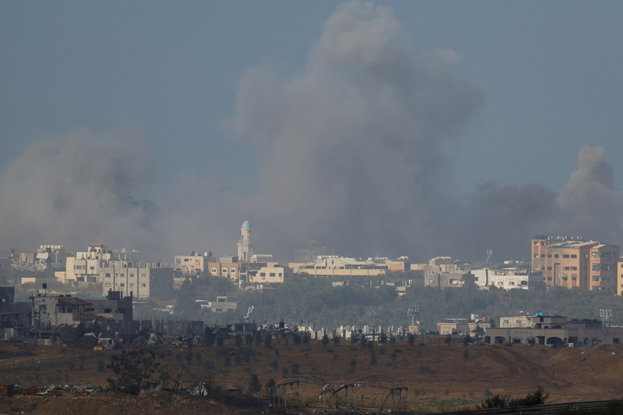 Smoke rises after Israeli air strikes in Gaza, as seen from southern Israel, amid the ongoing conflict between Israel and the Palestinian group Hamas, November 20, 2023.