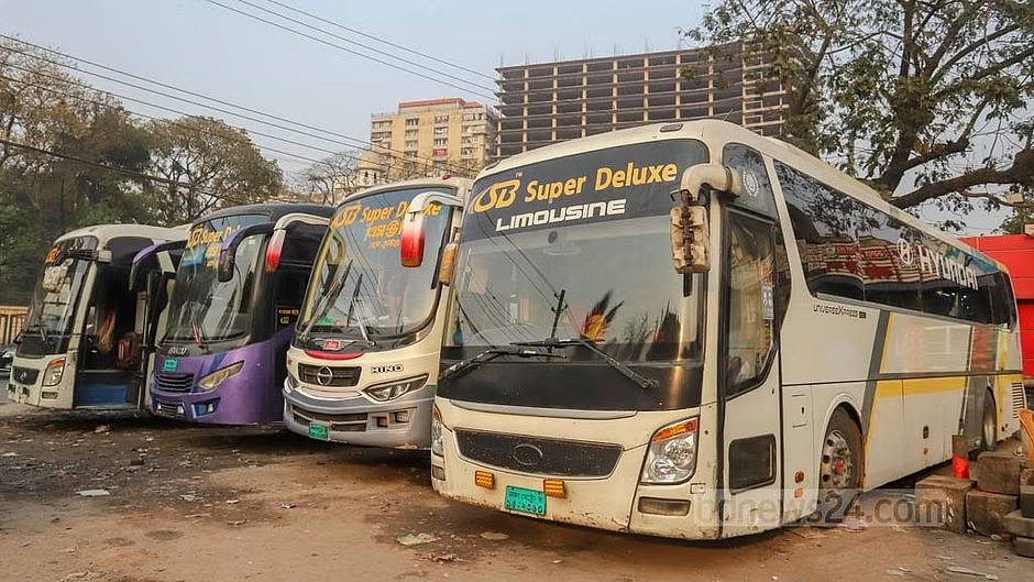 A rough estimation puts the number of AC buses in Bangladesh close to 1,000. The fares for AC coach services vary significantly.