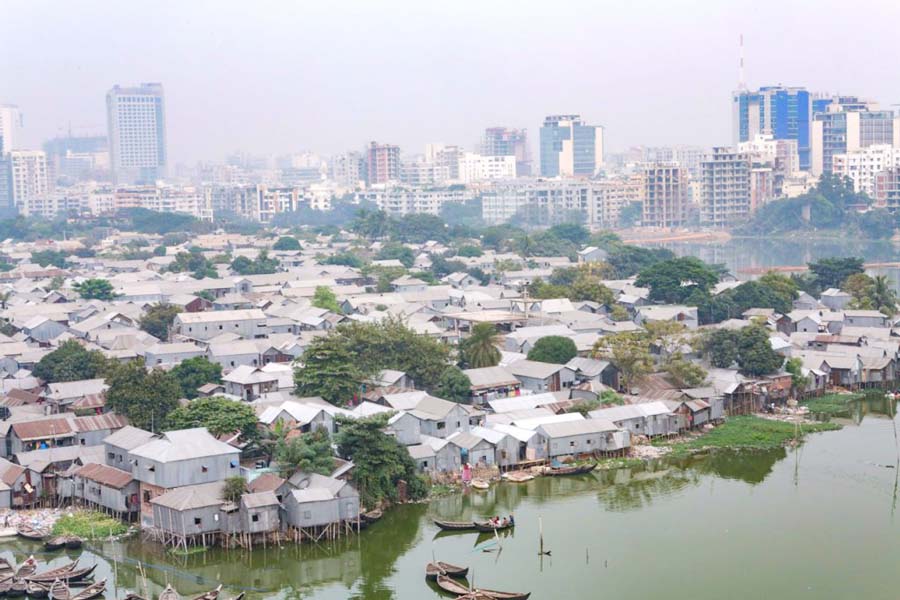 Co-existence of slums and high-rise buildings in Dhaka reflects an unplanned urbanisation - BRAC Photo