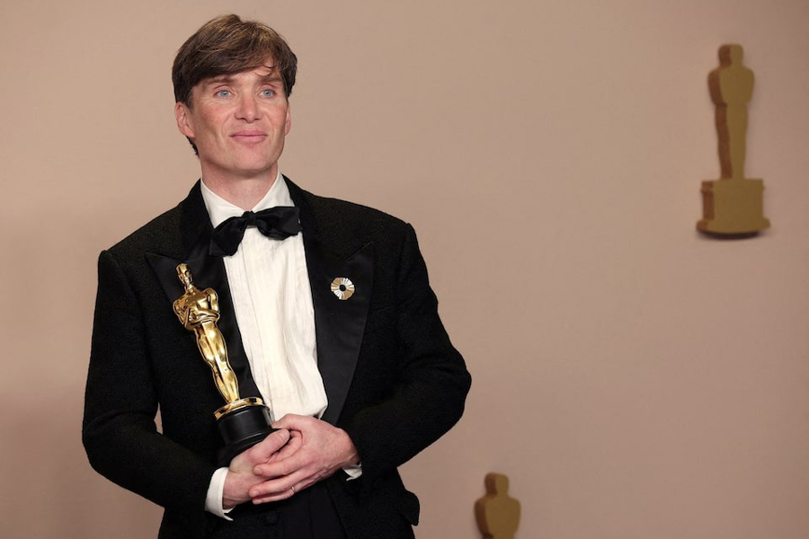 Cillian Murphy poses with the Oscar for "Best Actor" as "J. Robert Oppenheimer" in "Oppenheimer" in the Oscars photo room at the 96th Academy awards in Hollywood, Los Angeles, California, US, March 10, 2024.
