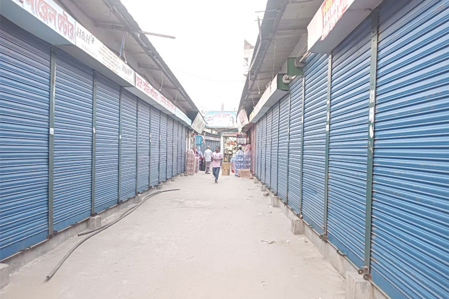 Sonali bazar, eastern housing, Mirpur. Out of 51 shops, 38 had to close down