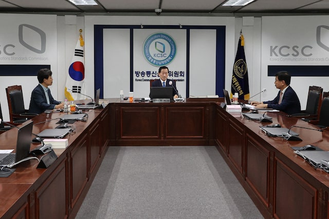 Chairperson of the Korea Communications Standards Commission (KCSC) Ryu Hee-Lim presides over an urgent meeting on digital sex crimes after media reported that sexually explicit deepfake images and videos of South Korean women were often found in Telegram chatrooms, in Seoul, South Korea, August 28, 2024. Yonhap/via REUTERS/File Photo