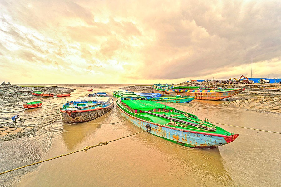 Before rain, from Mirsharai