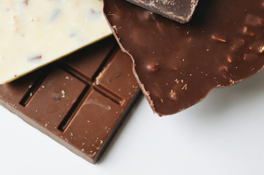 Representational image