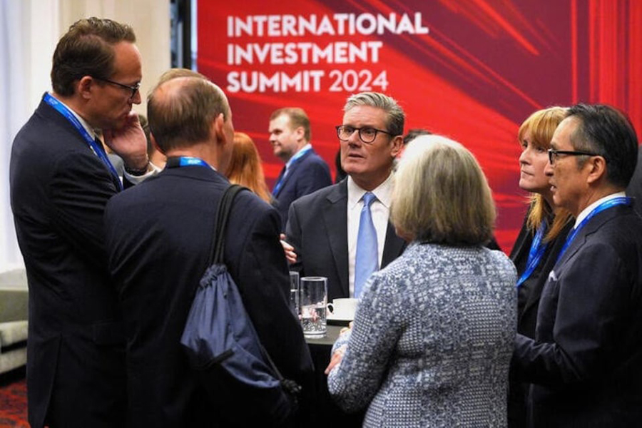 Prime Minister Keir Starmer speaks with leaders from across the UK during the International Investment Summit in London, which brings together up to 300 industry leaders to boost investment in the UK, October 14, 2024.