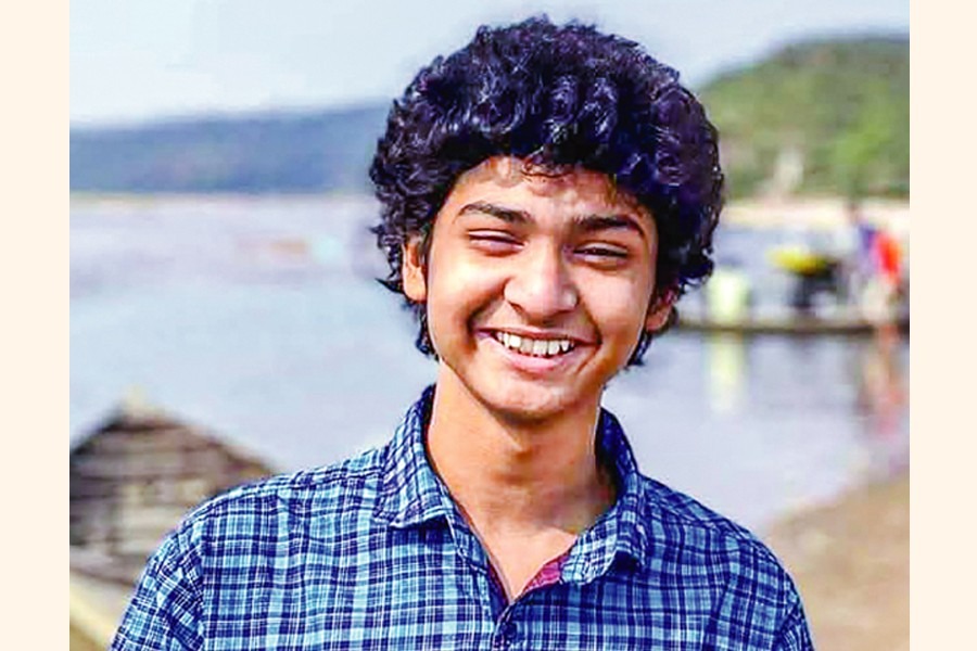 Miniature artist Nirman Datta