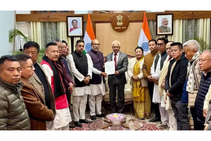 Manipur Chief Minister N Biren Singh, along with other BJP leader, tenders his resignation to Governor Ajay Kumar Bhalla.