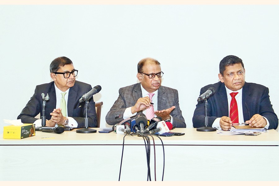 EBL holds a emergency press conference on Thursday to clarify its position in response to a lawsuit filed by a customer over an alleged incident of fund embezzlement nine years ago