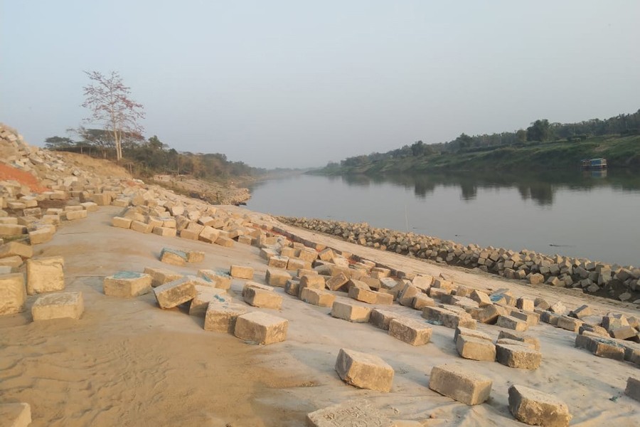 Work on the Surma River protection project lying suspended along the riverbank in Zakiganj upazila of Sylhet district due to obstacles put up by the Indian Border Security Force
