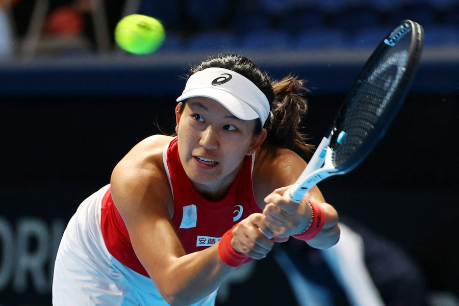 Tennis - Billie Jean King Cup Qualifiers - Group A - Romania v Japan - Ariake Colosseum, Tokyo, Japan - April 12, 2025 Japan's Moyuka Uchijima in action during her match against Romania's Anca Alexia Todoni REUTERS/Kim Kyung-Hoon