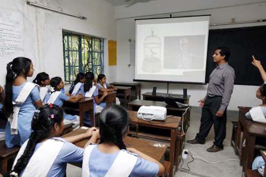 Utilising multimedia classrooms in education The Financial Express