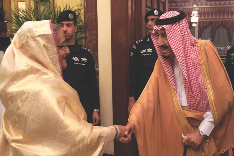 Prime Minister Sheikh Hasina on October 17, 2018 had an audience with Saudi King and Custodian of Two Holy Mosques Salman bin Abdulaziz Al Saud at Royal Palace in Arga of Riyadh. — Photo: PID
