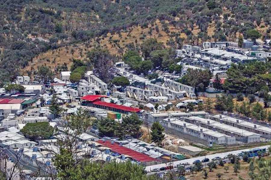 Beyond capacity, Greek island refugee camps get more packed. —Credit: DW (Deutsche Welle is Germany's international broadcaster)