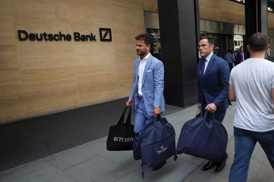 Hundreds of job cuts are expected at Deutsche Bank's London office. —Photo: Reuters