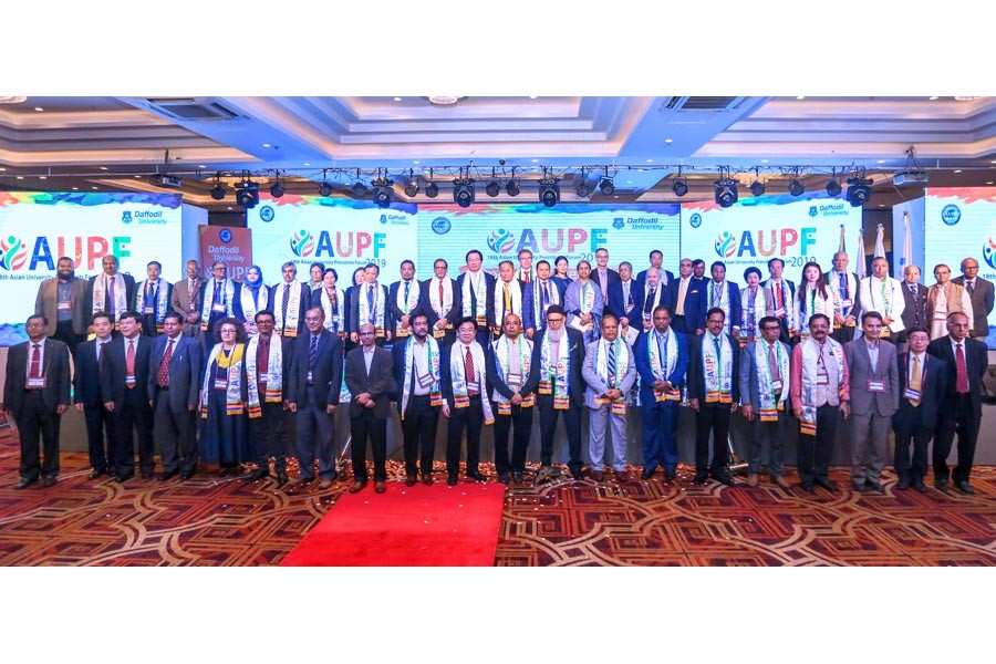 Dr Dipu Moni, MP, minister for education, Ministry of Education, Professor Dr Abdul Mannan Choudhury, vice chairman, Association of Private Universities of Bangladesh (APUB) and Dr Md Sabur Khan, standing committee member of AUPF and chairman, Daffodil International University along the participants of 18th Asian University Presidents Forum 2019 (AUPF 2019) at the opening ceremony hosted by Daffodil International University in collaboration with Association of Private Universities of Bangladesh (APUB)