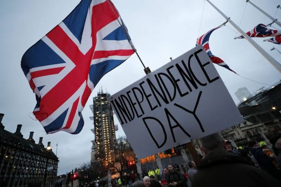 Brexit supporters gather during a rally in London, Friday, Jan. 31, 2020. Britain officially leaves the European Union on Friday after a debilitating political period that has bitterly divided the nation since the 2016 Brexit referendum. —Photo: AP