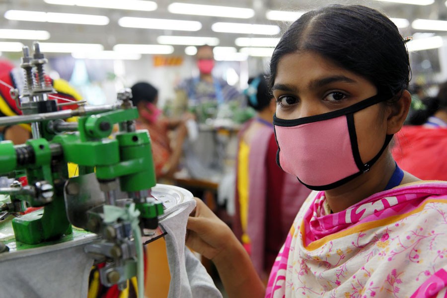 Casual workers, temporary workers and those whose work arrangements are unknown comprise over 50 per cent of garment, textile and footwear employees in Bangladesh, Cambodia and Myanmar. —ILO Photo