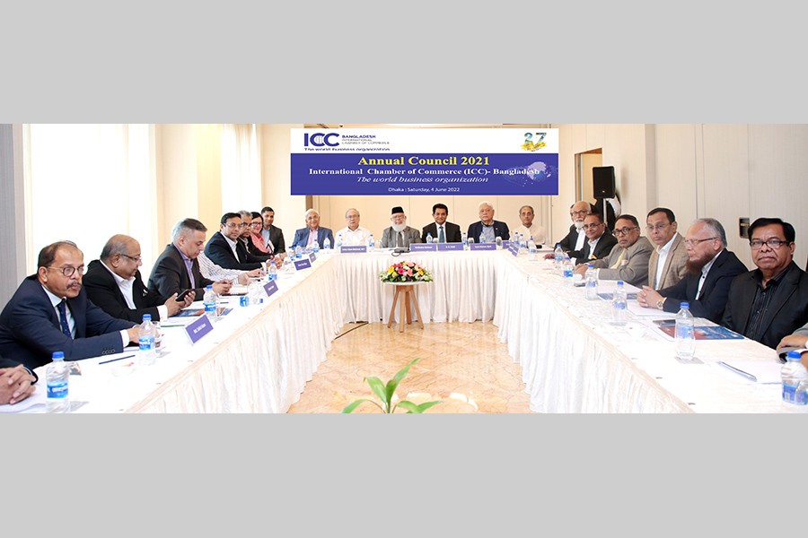 ICC Bangladesh President Mahbubur Rahman (third from left) presiding over the ICCB Annual Council (AGM) 2021 held in Dhaka on Saturday. Also seen in the picture, among others, are (R-L): BIA President Sheikh Kabir Hossain, Apex Group Chairman Syed Manzur Elahi, ICCB Vice President A. K. Azad, Former Foreign Minister Barrister Anisul Islam Mahmud, M.P. and Square Textiles Chairman Tapan Chowdhury.